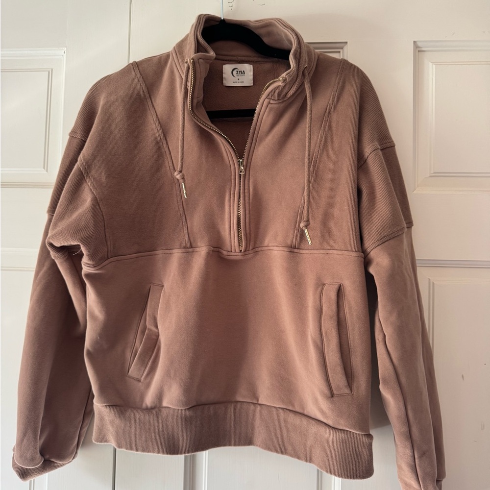 ZYIA Beige Quarter-Zip Fleece